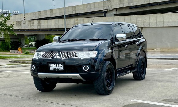 Buy Used Mitsubishi Pajero Sport Black Car in Bangkok in Bangkok