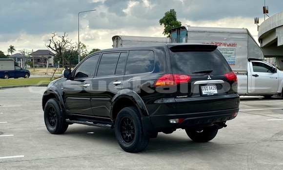 ซื้อ รถมือสอง Mitsubishi Pajero Sport สีดำ รถยนต์ ใน %{เมือง} ใน กรุงเทพมหานคร ซื้อ รถมือสอง Mitsubishi Pajero Sport สีดำ รถยนต์ ใน %{เมือง} ใน กรุงเทพมหานคร