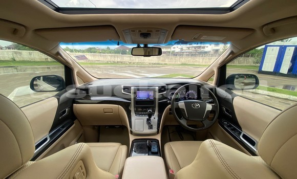 Buy Used Toyota Alphard White Car in Bangkok in Bangkok Buy Used Toyota Alphard White Car in Bangkok in Bangkok