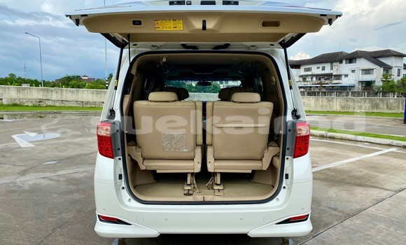 Buy Used Toyota Alphard White Car in Bangkok in Bangkok Buy Used Toyota Alphard White Car in Bangkok in Bangkok