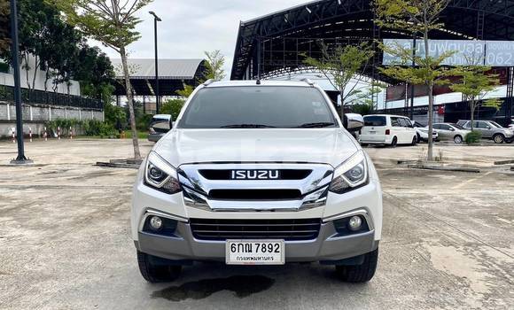 Buy Used Isuzu MU-X White Car in Bangkok in Bangkok Buy Used Isuzu MU-X White Car in Bangkok in Bangkok