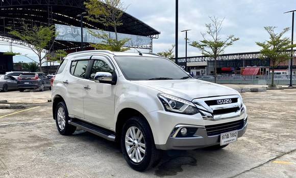 Buy Used Isuzu MU-X White Car in Bangkok in Bangkok Buy Used Isuzu MU-X White Car in Bangkok in Bangkok