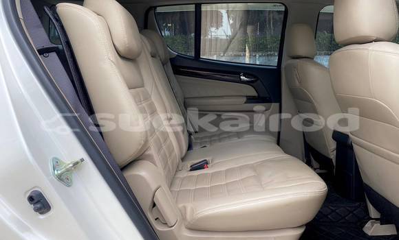 Buy Used Isuzu MU-X White Car in Bangkok in Bangkok Buy Used Isuzu MU-X White Car in Bangkok in Bangkok