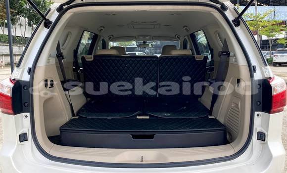 Buy Used Isuzu MU-X White Car in Bangkok in Bangkok Buy Used Isuzu MU-X White Car in Bangkok in Bangkok