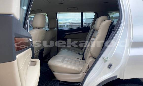 Buy Used Isuzu MU-X White Car in Bangkok in Bangkok Buy Used Isuzu MU-X White Car in Bangkok in Bangkok