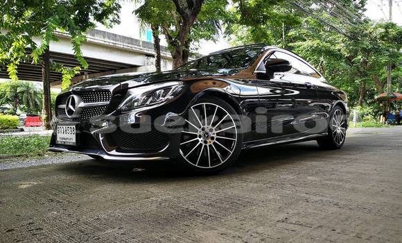 ซื้อ รถมือสอง Mercedes-Benz C250 coupe สีดำ รถยนต์ ใน %{เมือง} ใน กรุงเทพมหานคร