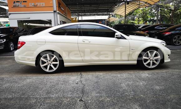 ซื้อ รถมือสอง Mercedes‒Benz C–Class ขาว รถยนต์ ใน %{เมือง} ใน กรุงเทพมหานคร ซื้อ รถมือสอง Mercedes‒Benz C–Class ขาว รถยนต์ ใน %{เมือง} ใน กรุงเทพมหานคร