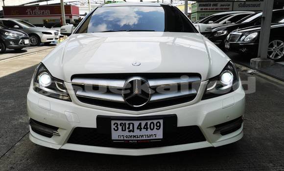 ซื้อ รถมือสอง Mercedes‒Benz C–Class ขาว รถยนต์ ใน %{เมือง} ใน กรุงเทพมหานคร ซื้อ รถมือสอง Mercedes‒Benz C–Class ขาว รถยนต์ ใน %{เมือง} ใน กรุงเทพมหานคร