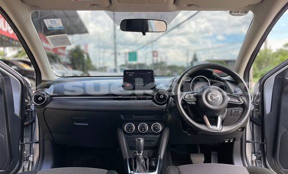 ซื้อ รถมือสอง Mazda Mazda 2 เงิน รถยนต์ ใน %{เมือง} ใน กรุงเทพมหานคร ซื้อ รถมือสอง Mazda Mazda 2 เงิน รถยนต์ ใน %{เมือง} ใน กรุงเทพมหานคร