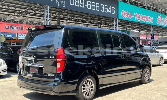 ซื้อ รถมือสอง Hyundai H1 สีดำ รถยนต์ ใน %{เมือง} ใน กรุงเทพมหานคร ซื้อ รถมือสอง Hyundai H1 สีดำ รถยนต์ ใน %{เมือง} ใน กรุงเทพมหานคร