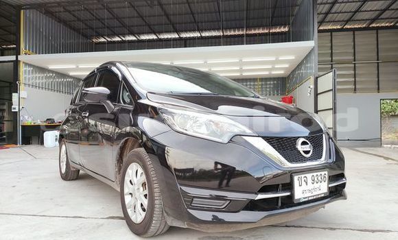 ซื้อ รถมือสอง Nissan Note สีดำ รถยนต์ ใน %{เมือง} ใน กรุงเทพมหานคร