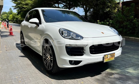 ซื้อ รถมือสอง Porsche Cayenne ขาว รถยนต์ ใน %{เมือง} ใน กรุงเทพมหานคร ซื้อ รถมือสอง Porsche Cayenne ขาว รถยนต์ ใน %{เมือง} ใน กรุงเทพมหานคร