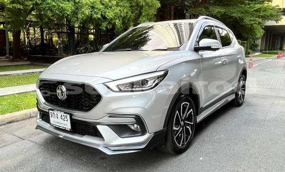 Buy Used MG ZS White Car in Bangkok in Bangkok