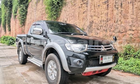 ซื้อ รถมือสอง Mitsubishi Triton สีดำ รถยนต์ ใน %{เมือง} ใน กรุงเทพมหานคร