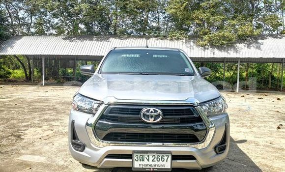 Buy Used Toyota Hiluxe Revo Silver Car in Bangkok in Bangkok