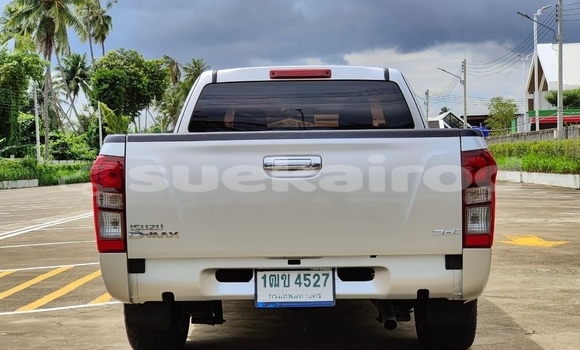 ซื้อ รถมือสอง Isuzu D–MAX เงิน รถยนต์ ใน %{เมือง} ใน กรุงเทพมหานคร ซื้อ รถมือสอง Isuzu D–MAX เงิน รถยนต์ ใน %{เมือง} ใน กรุงเทพมหานคร