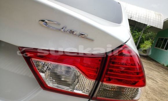 ซื้อ รถมือสอง Suzuki Ciaz ขาว รถยนต์ ใน %{เมือง} ใน กรุงเทพมหานคร ซื้อ รถมือสอง Suzuki Ciaz ขาว รถยนต์ ใน %{เมือง} ใน กรุงเทพมหานคร