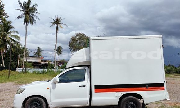 ซื้อ รถมือสอง Toyota Hiluxe VIGO ขาว รถยนต์ ใน %{เมือง} ใน กรุงเทพมหานคร ซื้อ รถมือสอง Toyota Hiluxe VIGO ขาว รถยนต์ ใน %{เมือง} ใน กรุงเทพมหานคร