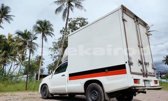 ซื้อ รถมือสอง Toyota Hiluxe VIGO ขาว รถยนต์ ใน %{เมือง} ใน กรุงเทพมหานคร ซื้อ รถมือสอง Toyota Hiluxe VIGO ขาว รถยนต์ ใน %{เมือง} ใน กรุงเทพมหานคร