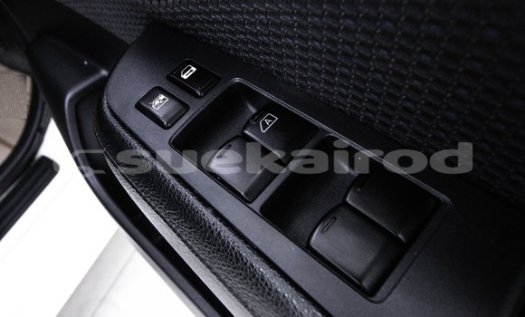 ซื้อ รถมือสอง Nissan Tiida ขาว รถยนต์ ใน %{เมือง} ใน กรุงเทพมหานคร ซื้อ รถมือสอง Nissan Tiida ขาว รถยนต์ ใน %{เมือง} ใน กรุงเทพมหานคร