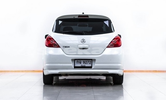 ซื้อ รถมือสอง Nissan Tiida ขาว รถยนต์ ใน %{เมือง} ใน กรุงเทพมหานคร ซื้อ รถมือสอง Nissan Tiida ขาว รถยนต์ ใน %{เมือง} ใน กรุงเทพมหานคร