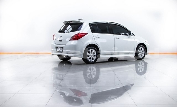 ซื้อ รถมือสอง Nissan Tiida ขาว รถยนต์ ใน %{เมือง} ใน กรุงเทพมหานคร ซื้อ รถมือสอง Nissan Tiida ขาว รถยนต์ ใน %{เมือง} ใน กรุงเทพมหานคร