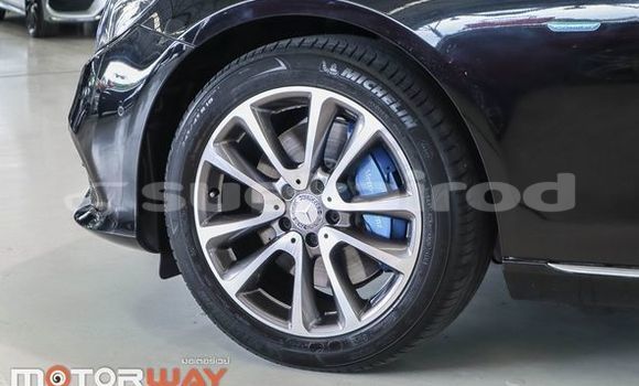 Buy Used Mercedes-Benz E-Classe Black Car in Bangkok in Bangkok Buy Used Mercedes-Benz E-Classe Black Car in Bangkok in Bangkok