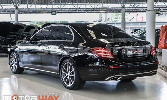 Buy Used Mercedes-Benz E-Classe Black Car in Bangkok in Bangkok Buy Used Mercedes-Benz E-Classe Black Car in Bangkok in Bangkok