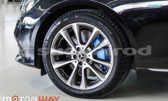 Buy Used Mercedes-Benz E-Classe Black Car in Bangkok in Bangkok Buy Used Mercedes-Benz E-Classe Black Car in Bangkok in Bangkok
