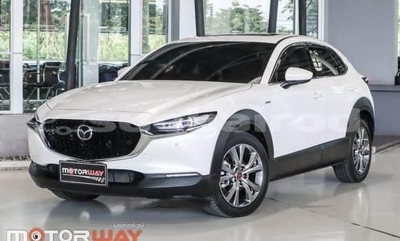 ซื้อ รถมือสอง Mazda CX-3 ขาว รถยนต์ ใน %{เมือง} ใน กรุงเทพมหานคร