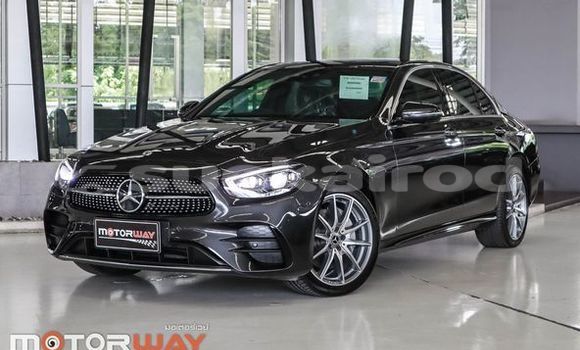 Buy Used Mercedes-Benz E-Classe Black Car in Bangkok in Bangkok