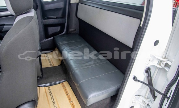 Buy Used Chevrolet Corolado White Car in Bangkok in Bangkok Buy Used Chevrolet Corolado White Car in Bangkok in Bangkok