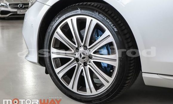 Buy Used Mercedes-Benz E-Classe Silver Car in Bangkok in Bangkok Buy Used Mercedes-Benz E-Classe Silver Car in Bangkok in Bangkok