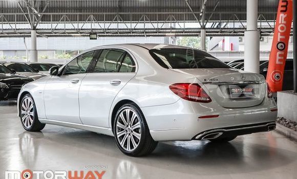 Buy Used Mercedes-Benz E-Classe Silver Car in Bangkok in Bangkok Buy Used Mercedes-Benz E-Classe Silver Car in Bangkok in Bangkok