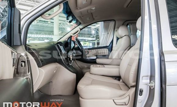 Buy Used Hyundai H1 Silver Car in Bangkok in Bangkok Buy Used Hyundai H1 Silver Car in Bangkok in Bangkok