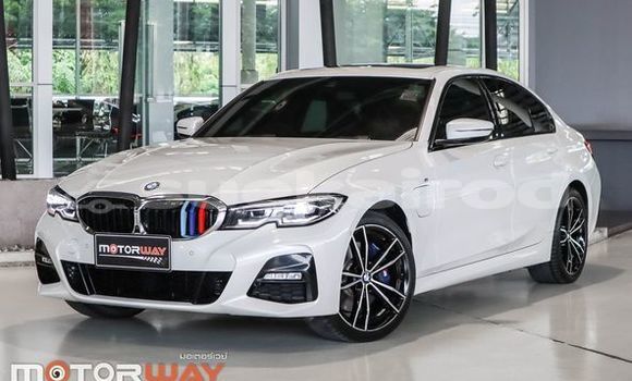 Buy Used BMW 3–Series White Car in Bangkok in Bangkok