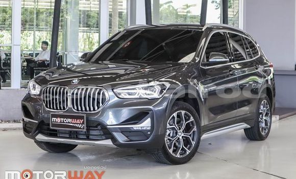 ซื้อ รถมือสอง BMW X1 เงิน รถยนต์ ใน %{เมือง} ใน กรุงเทพมหานคร