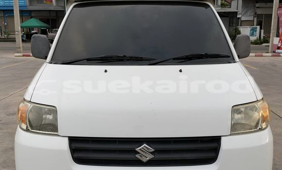 Buy Used Suzuki Ciaz White Car in Bangkok in Bangkok