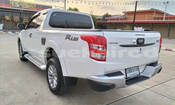 ซื้อ รถมือสอง Mitsubishi Triton ขาว รถยนต์ ใน %{เมือง} ใน กรุงเทพมหานคร ซื้อ รถมือสอง Mitsubishi Triton ขาว รถยนต์ ใน %{เมือง} ใน กรุงเทพมหานคร
