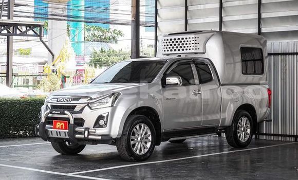 Buy Used Isuzu D-Max Silver Car in Bangkok in Bangkok