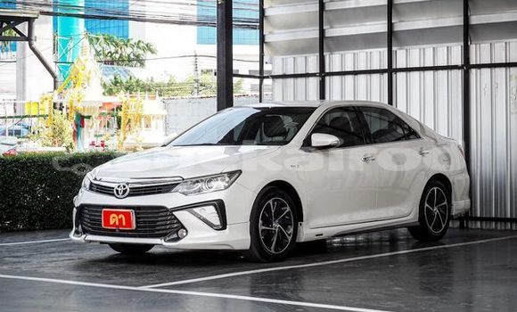 Buy Used Toyota Camry White Car in Bangkok in Bangkok