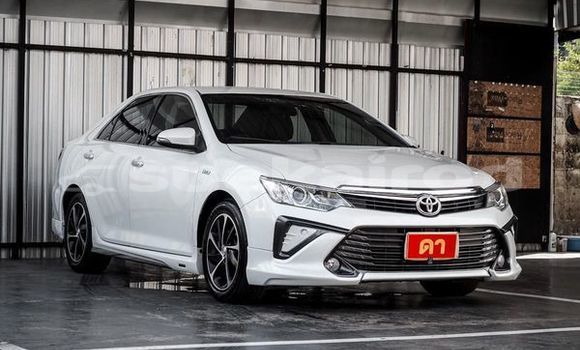 ซื้อ รถมือสอง Toyota Camry ขาว รถยนต์ ใน %{เมือง} ใน กรุงเทพมหานคร ซื้อ รถมือสอง Toyota Camry ขาว รถยนต์ ใน %{เมือง} ใน กรุงเทพมหานคร