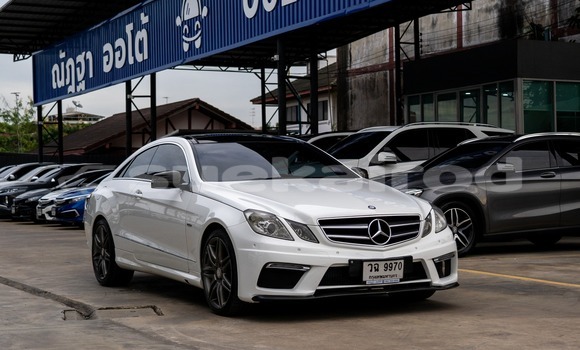 Buy Used Mercedes-Benz E200 White Car in Bangkok in Bangkok