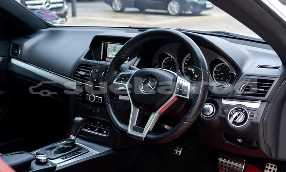 Buy Used Mercedes-Benz E200 White Car in Bangkok in Bangkok Buy Used Mercedes-Benz E200 White Car in Bangkok in Bangkok