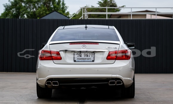 Buy Used Mercedes-Benz E200 White Car in Bangkok in Bangkok Buy Used Mercedes-Benz E200 White Car in Bangkok in Bangkok