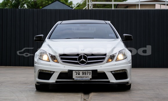 Buy Used Mercedes-Benz E200 White Car in Bangkok in Bangkok Buy Used Mercedes-Benz E200 White Car in Bangkok in Bangkok