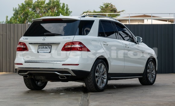 Buy Used Mercedes-Benz M-klasse White Car in Bangkok in Bangkok Buy Used Mercedes-Benz M-klasse White Car in Bangkok in Bangkok