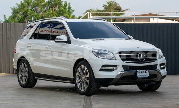 Buy Used Mercedes-Benz M-klasse White Car in Bangkok in Bangkok Buy Used Mercedes-Benz M-klasse White Car in Bangkok in Bangkok