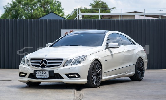Buy Used Mercedes-Benz E-Classe White Car in Bangkok in Bangkok Buy Used Mercedes-Benz E-Classe White Car in Bangkok in Bangkok