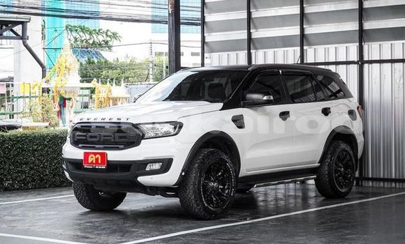 Buy Used Ford Everest White Car in Bangkok in Bangkok